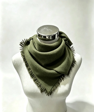 46735-k28 Small plain square scarf: Blue