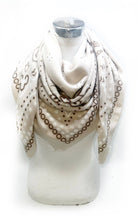 45735-k15 Large square scarf 110 x 110 cm bandana print: Green