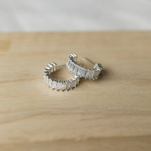 Chara Hoops-clear: Gold/clear