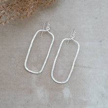 Picture Perfect Earrings: Silver