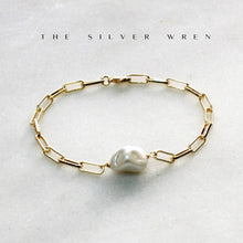 Mother of Pearl Bracelet: 6.5 inch