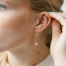 Wren Earrings: Gold