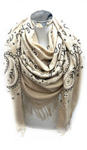 K8 Large square scarf with bandana pattern and long fringe: Fuchsia