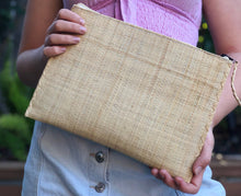 Set of 3 Nesting Zippered Straw Clutches Solid Colors: Natural / Solid