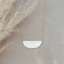 Faye Necklace: Gold