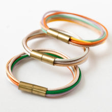 Magnetic Colorful Bracelet: No.1 / 7"
