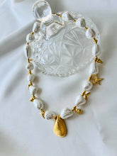Shell pearl gold scallop necklace