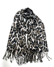 HG-119 Leopard scarf: Taupe