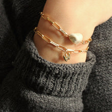 Mother of Pearl Bracelet: 6.5 inch