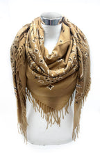 K8 Large square scarf with bandana pattern and long fringe: Fuchsia