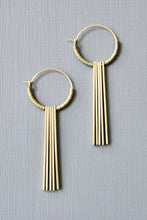 JLTE25 brass geometric hoop earrings