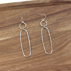E24006 Plated Brass Wire Circle Oval Link Earrings: 01 GD