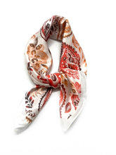 D2026-34 Silk-touch scarf 70x70 bandana print: Red