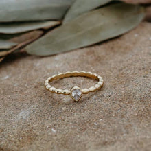 Holly Ring: Gold / Size 7