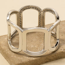 Solid Oval Chain Hinge Bangle Bracelet: GD