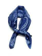 D2026-34 Silk-touch scarf 70x70 bandana print: Red