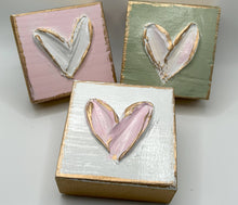 Heart block |  valentine | pastel | xoxo | love: Pink back/white heart
