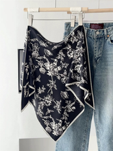 Flower Patterned Triangle Lightweight Scarf: 01 Cream