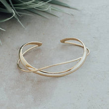 Aurelia Cuff: Gold