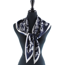 Flower Patterned Triangle Lightweight Scarf: 01 Cream