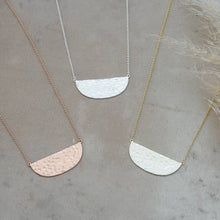 Faye Necklace: Gold