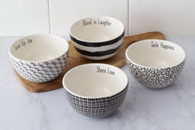 Bowls - Words, Black and White (PK/4 AST)